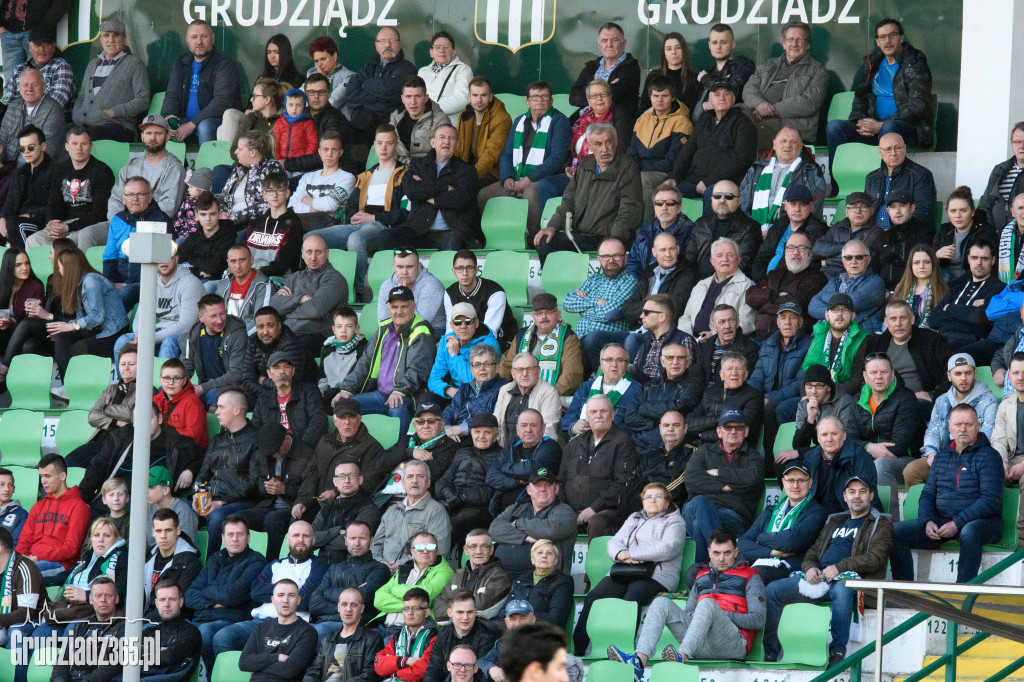 Olimpia Grudziądz wygrywa z Rozwojem Katowice