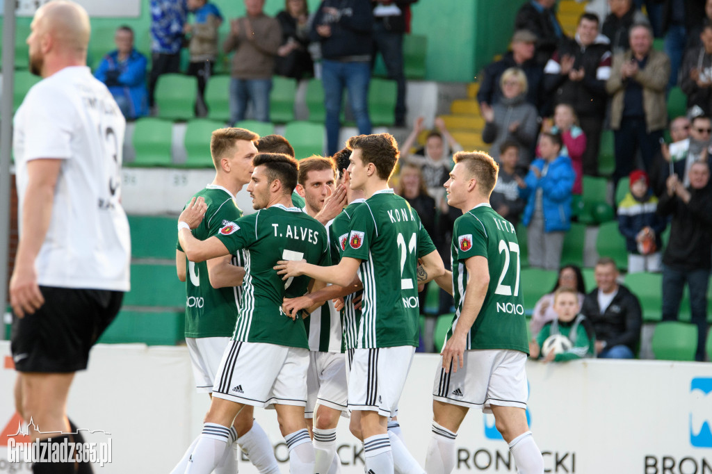 Olimpia Grudziądz wygrywa z Rozwojem Katowice