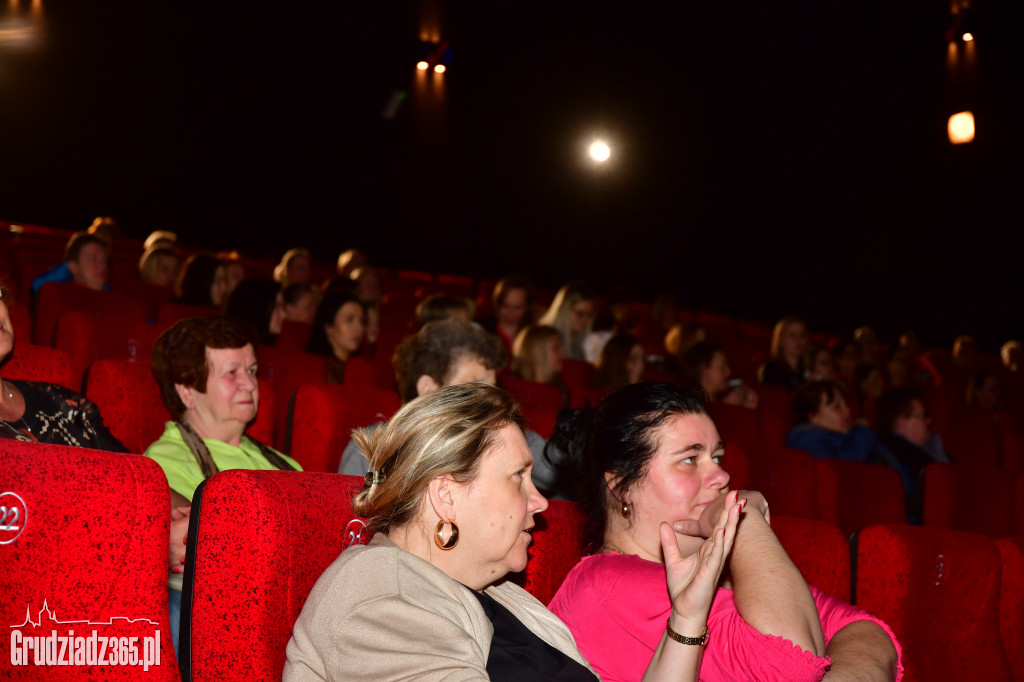 Kwietniowe Kino Kobiet- Przemytnik