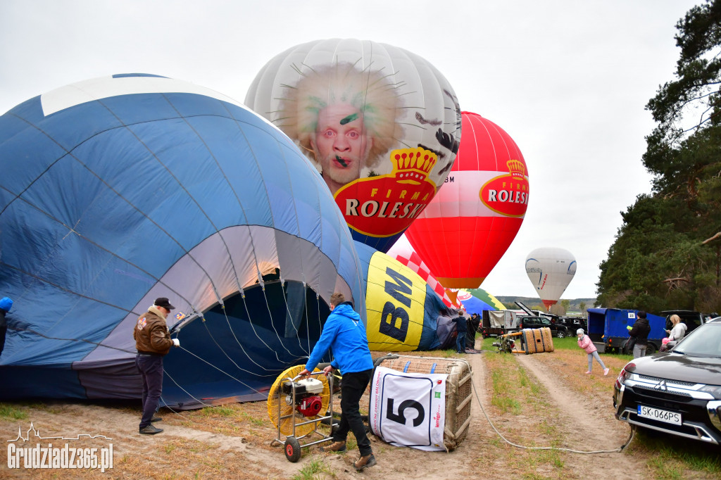 Początek wielkanocnych zawodów Balonowych