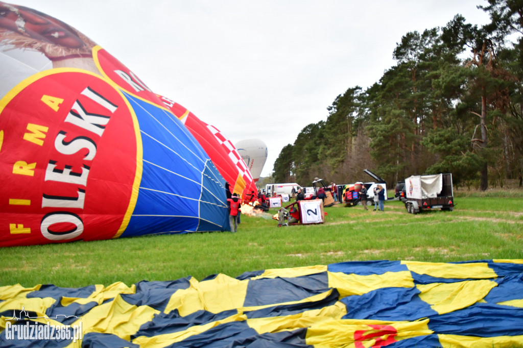 Początek wielkanocnych zawodów Balonowych