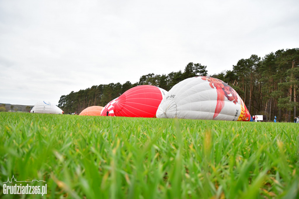 Początek wielkanocnych zawodów Balonowych