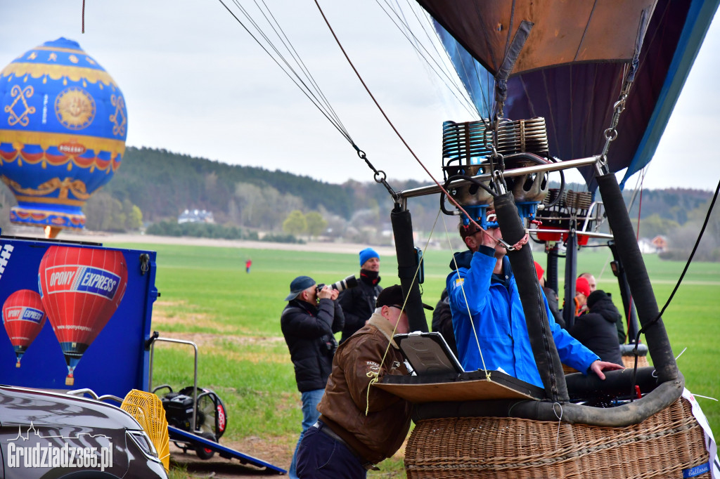 Początek wielkanocnych zawodów Balonowych