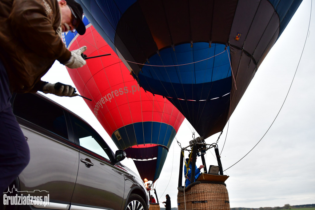 Początek wielkanocnych zawodów Balonowych