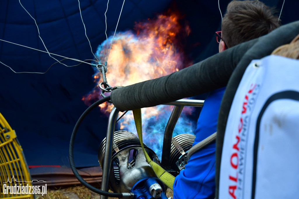 Początek wielkanocnych zawodów Balonowych
