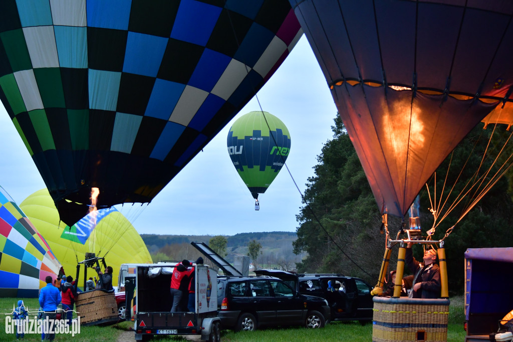 Początek wielkanocnych zawodów Balonowych