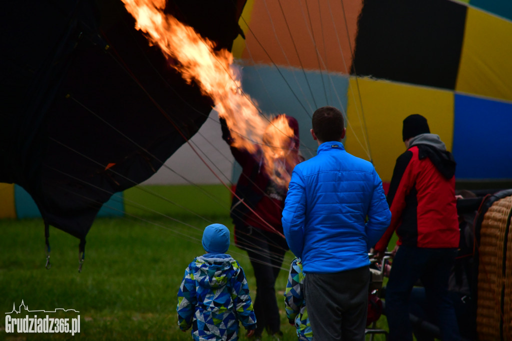 Początek wielkanocnych zawodów Balonowych