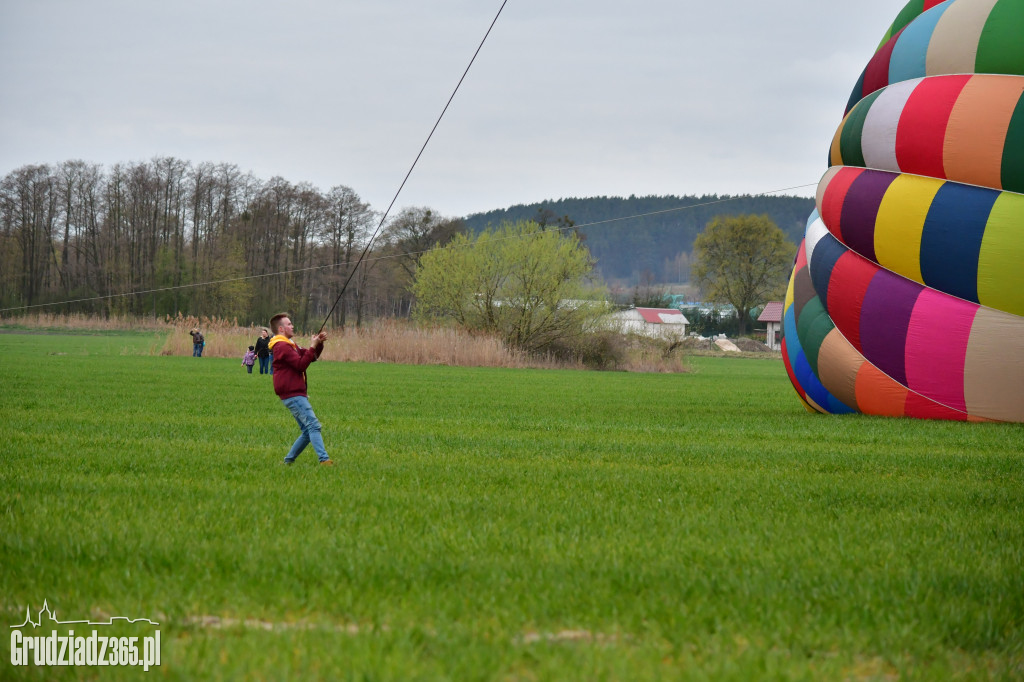 Początek wielkanocnych zawodów Balonowych