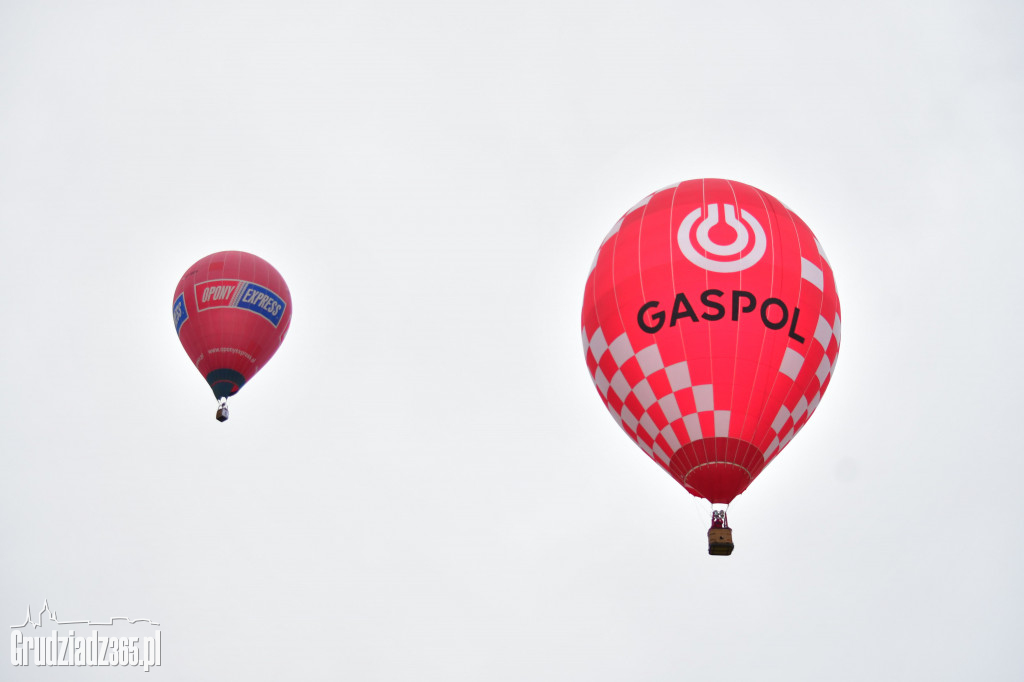 Początek wielkanocnych zawodów Balonowych