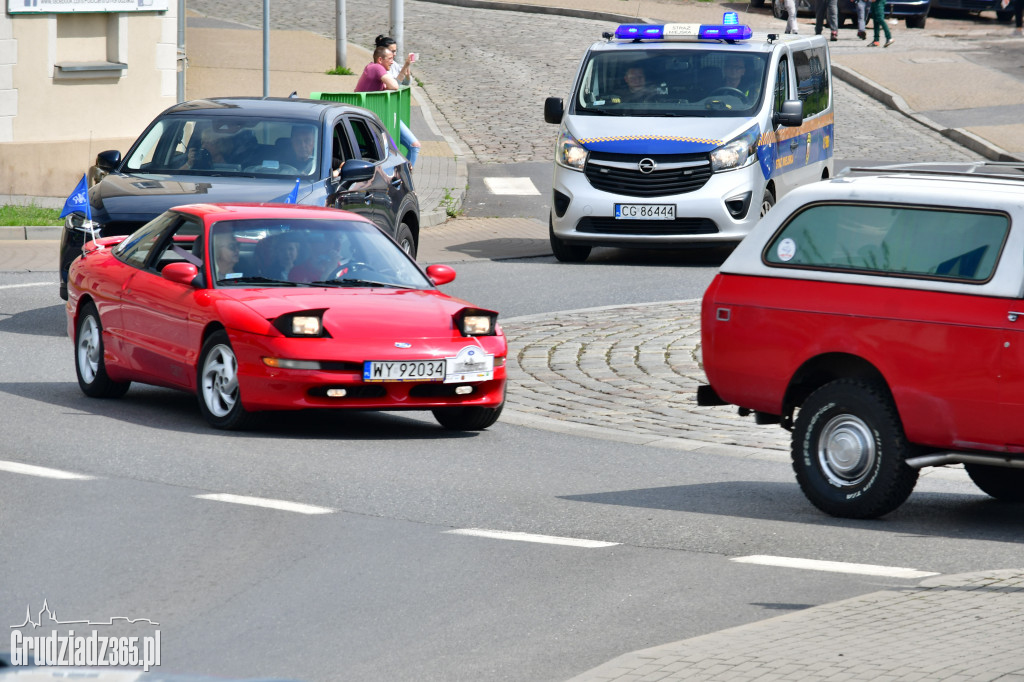 Rajd Pojazdów Zabytkowych- Grudziądzkie Spichrze
