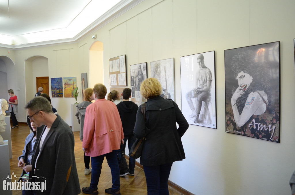 Wystawa prac dyplomowych uczniów LP