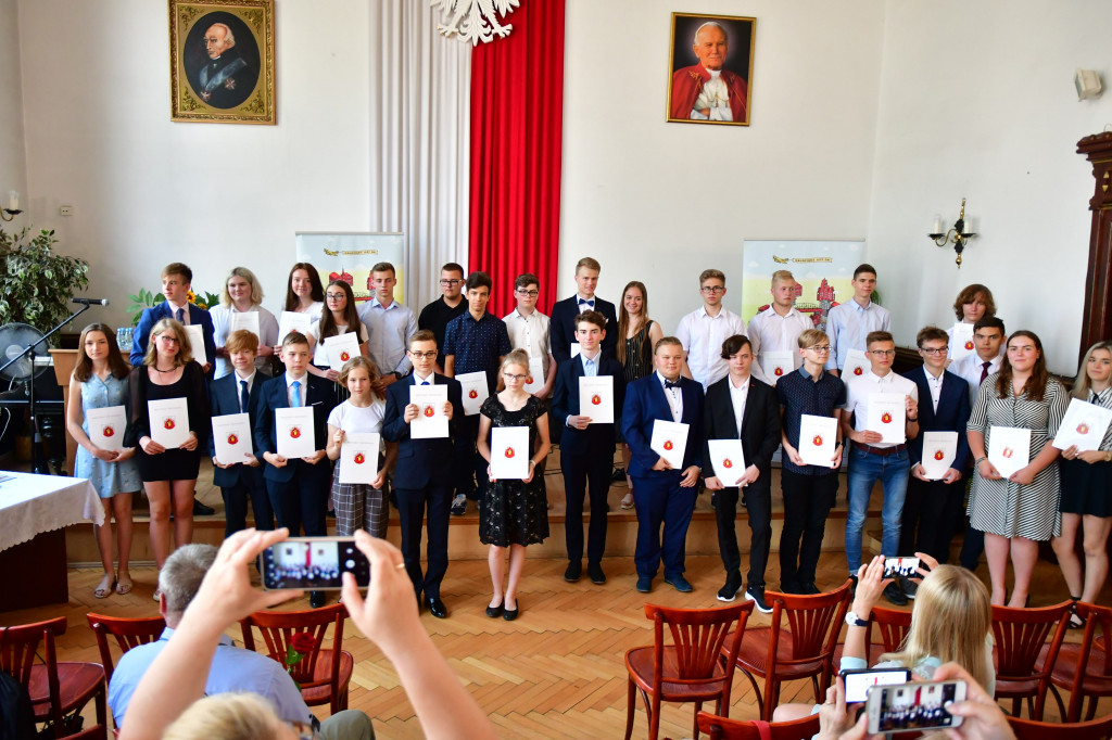Uroczystość wręczenia nagród lauratom olimpiad