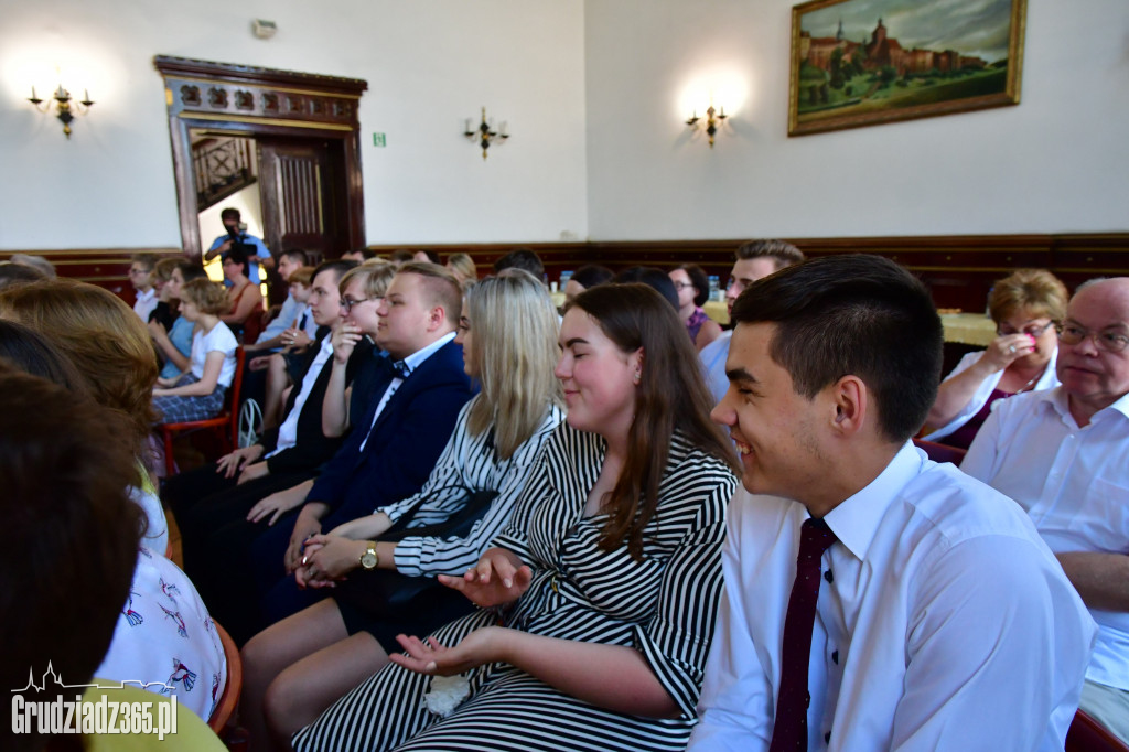 Uroczystość wręczenia nagród lauratom olimpiad