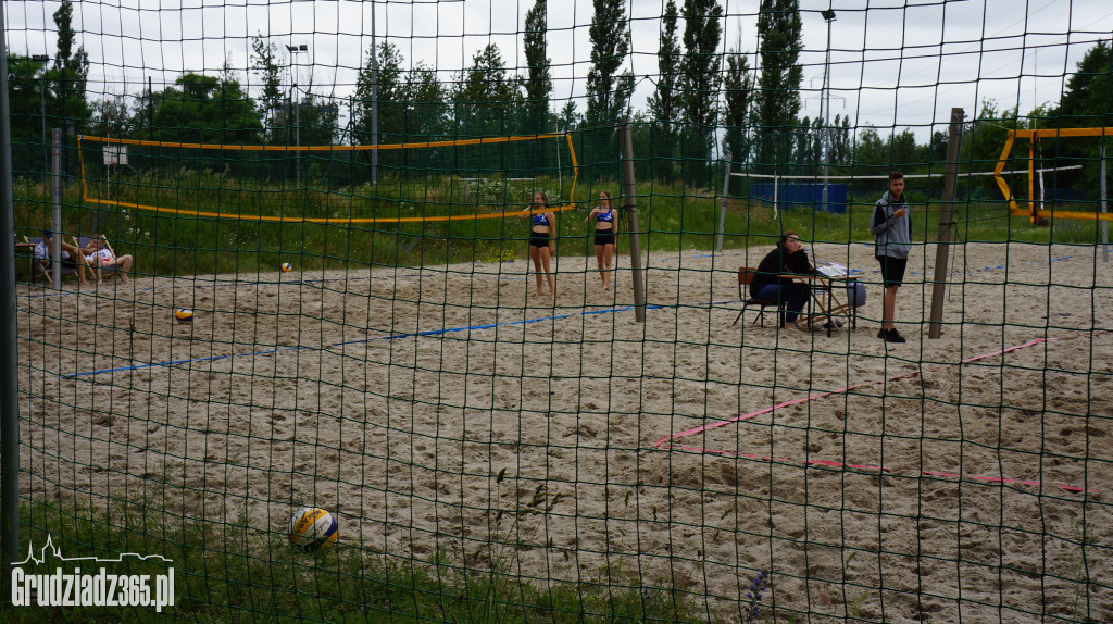 Siatkówka plażowa na KS Stal - turniej