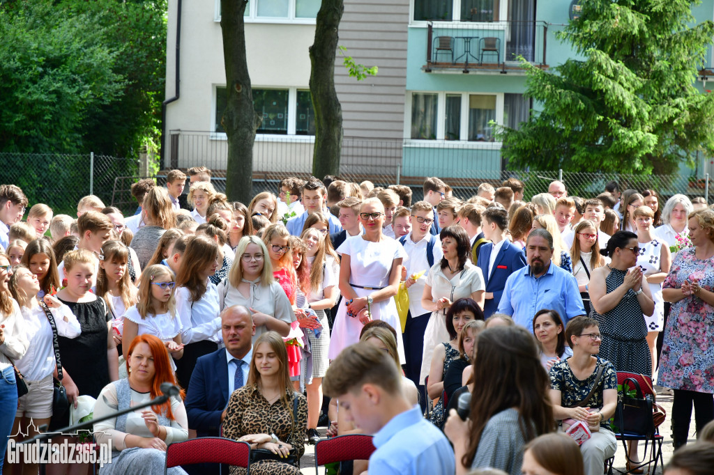 Uroczyste zakończenie roku szkolnego w SP16