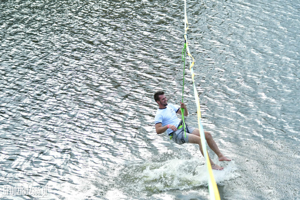 Pokaz Slackline w Grudziądzkiej Marinie