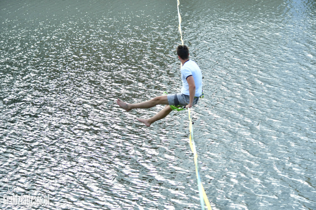 Pokaz Slackline w Grudziądzkiej Marinie