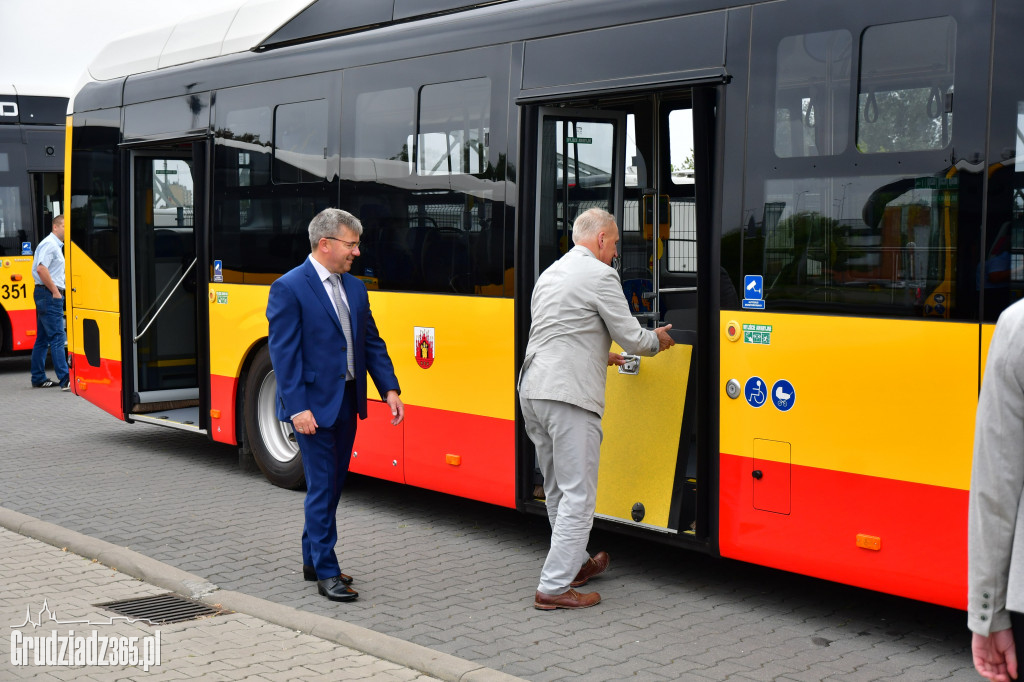 Prezentacja Autobusów Hybrydowych Volvo