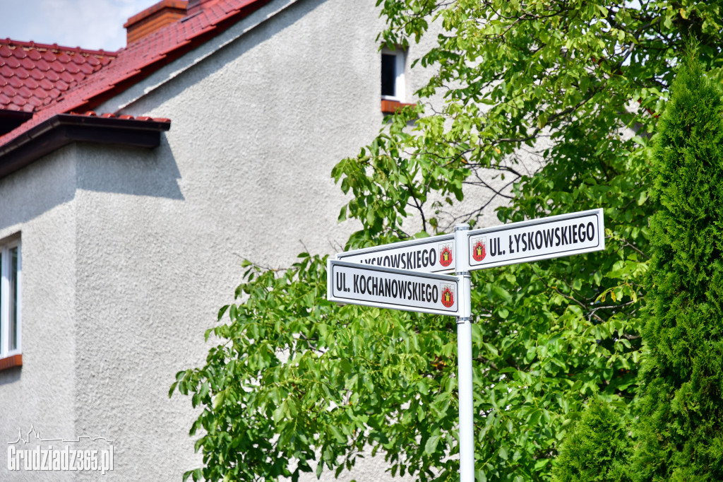 Remont chodnika przy ulicy Kochanowskiego