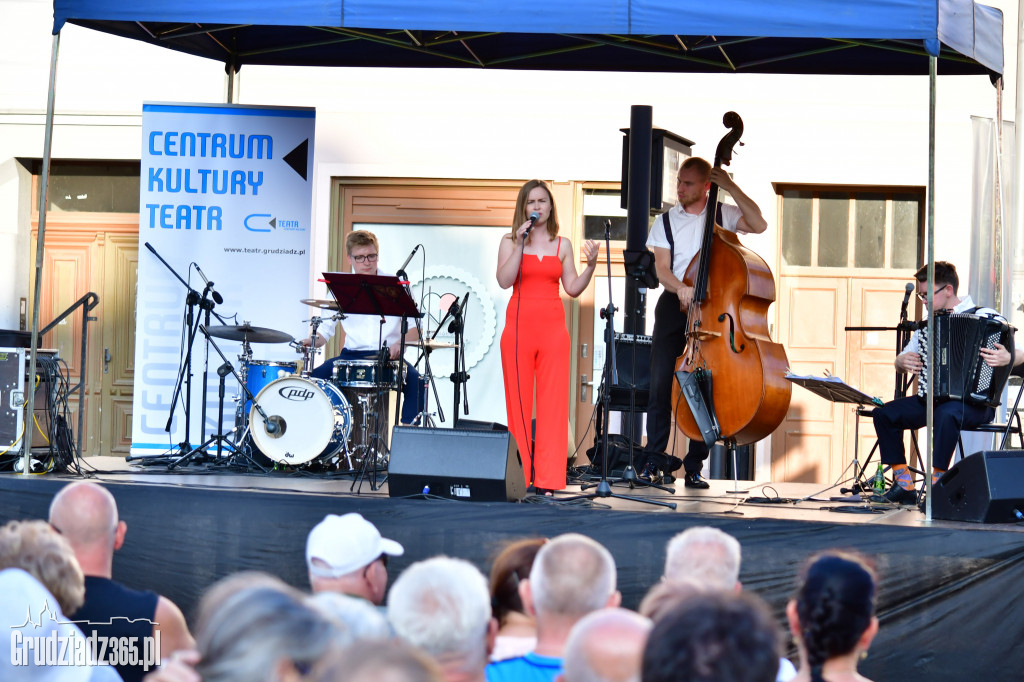 Lato na starym miescie- Swing Bossa Nova