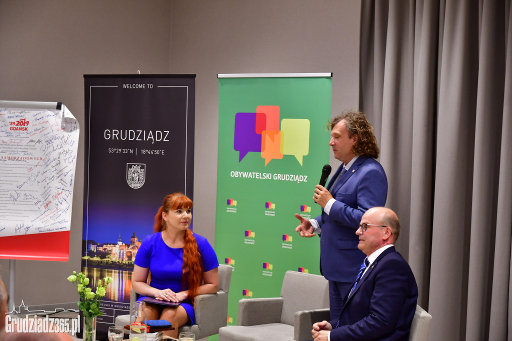 Spotkanie konsultacyjne- 21 tez samorządowych