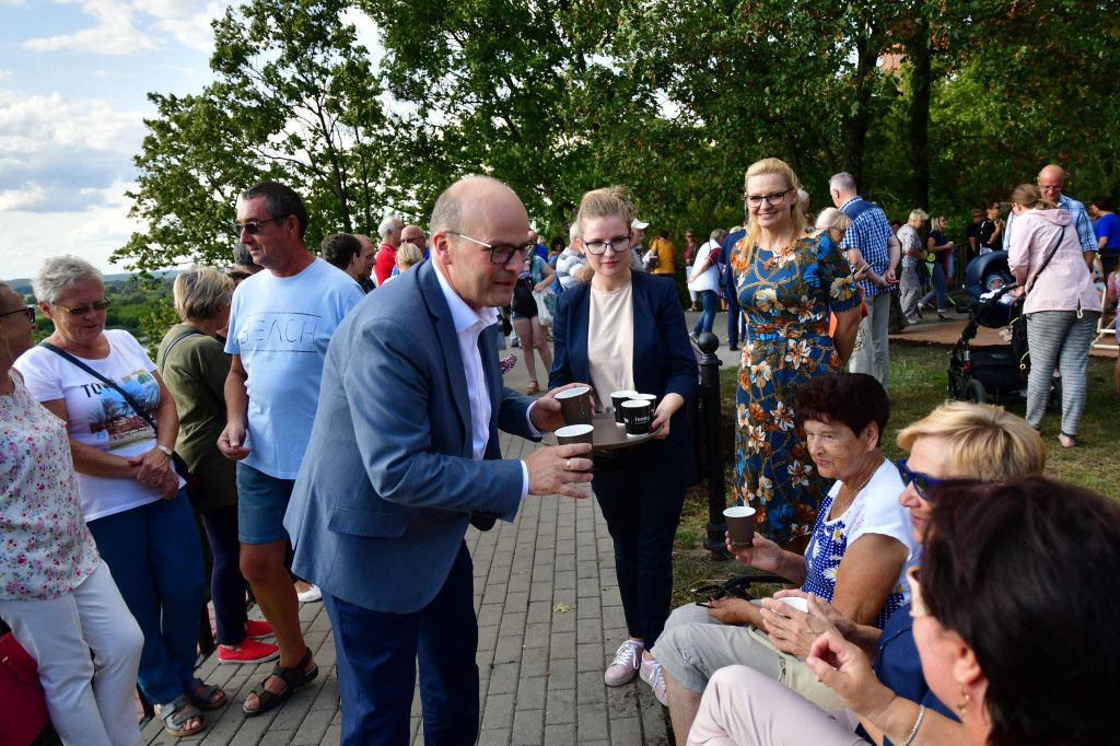 Otwarcie kawiarenki na górze Zamkowej