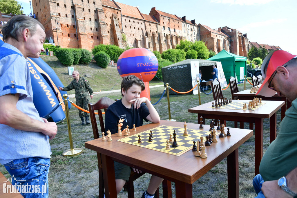 Piknik z Wojskiem na Błoniach Nadwiślańskich