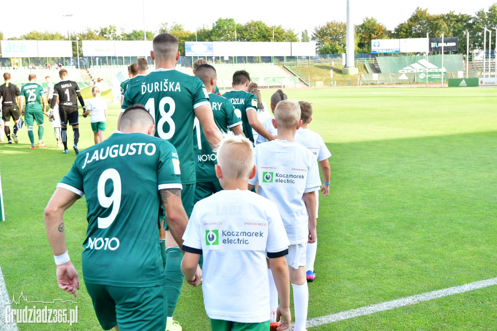 Olimpia Grudziądz wygrywa z Wartą Poznań
