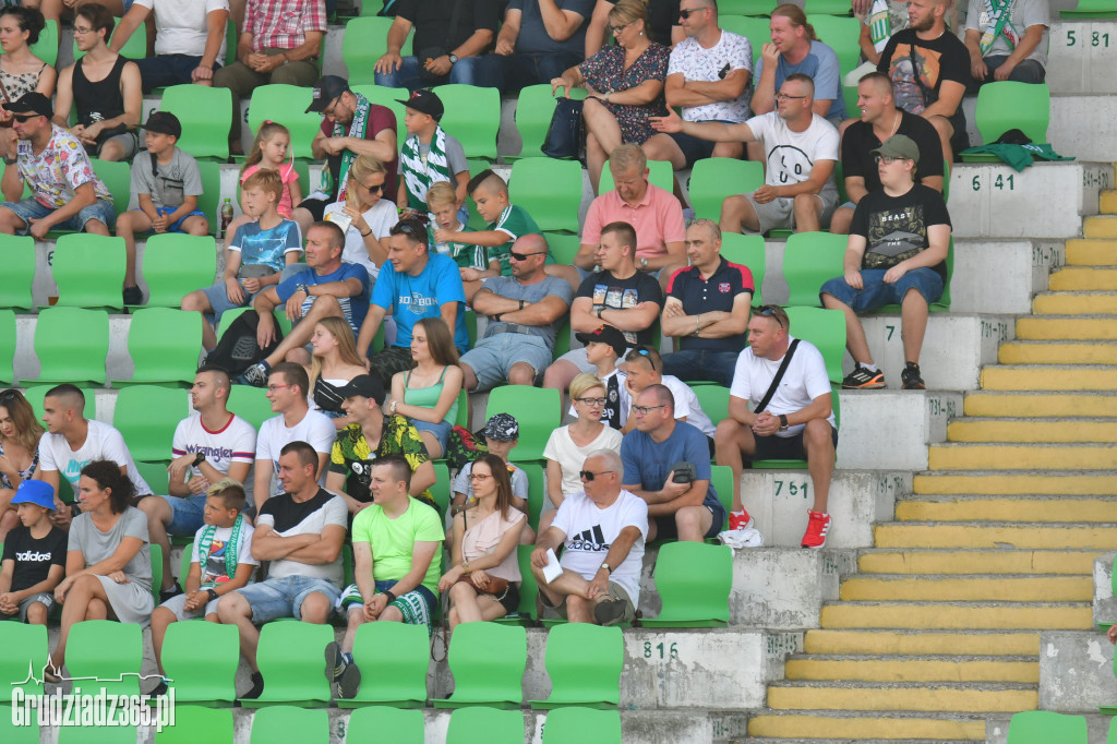 Olimpia Grudziądz wygrywa z Wartą Poznań