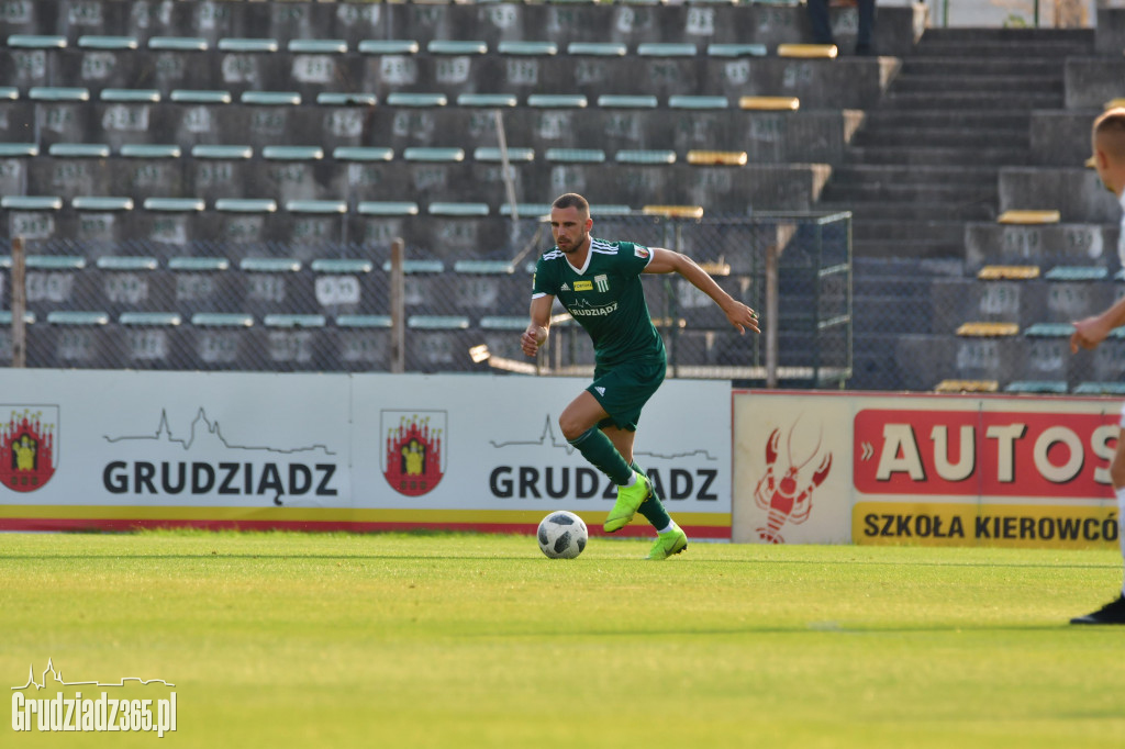 Olimpia Grudziądz wygrywa z Wartą Poznań