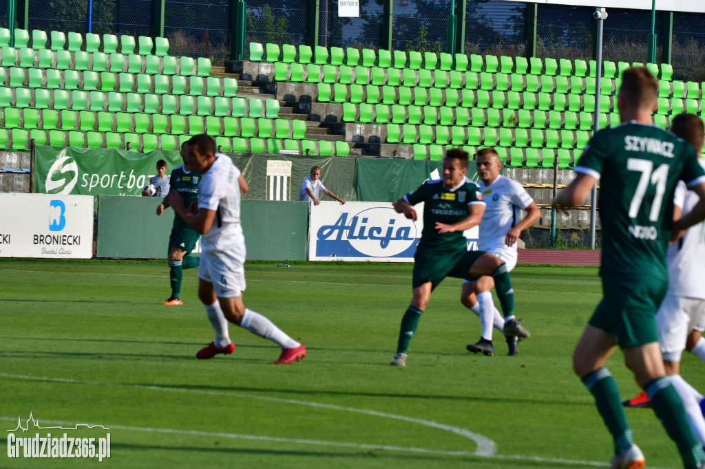 Olimpia Grudziądz wygrywa z Wartą Poznań