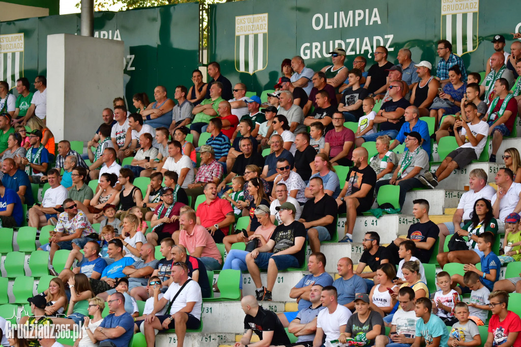 Olimpia Grudziądz wygrywa z Wartą Poznań