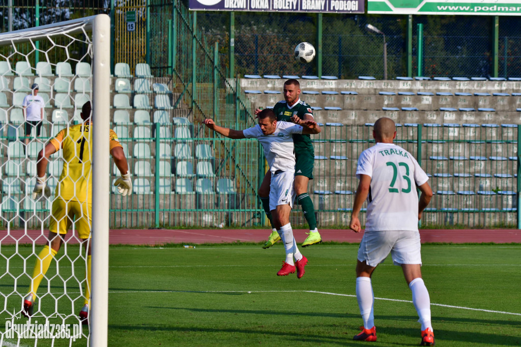 Olimpia Grudziądz wygrywa z Wartą Poznań