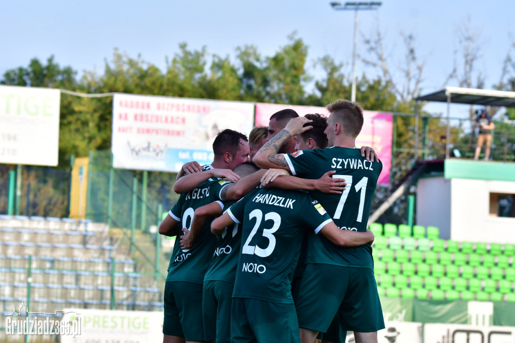 Olimpia Grudziądz wygrywa z Wartą Poznań