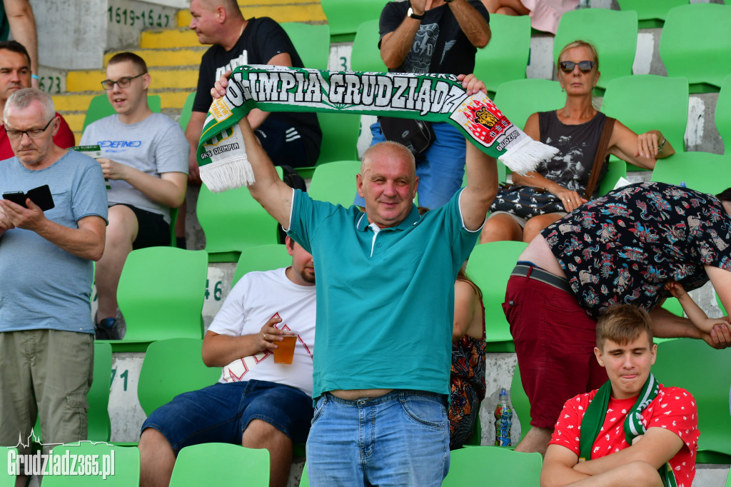 Olimpia Grudziądz wygrywa z Wartą Poznań