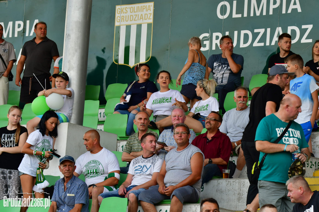 Olimpia Grudziądz wygrywa z Wartą Poznań