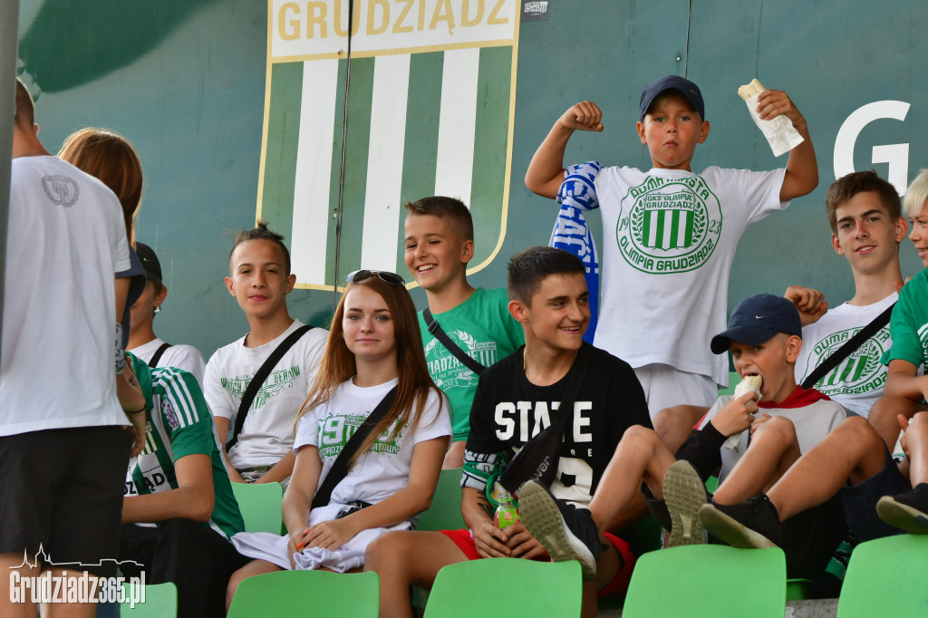 Olimpia Grudziądz wygrywa z Wartą Poznań