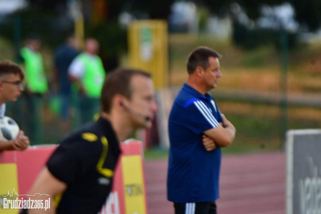 Olimpia Grudziądz wygrywa z Wartą Poznań