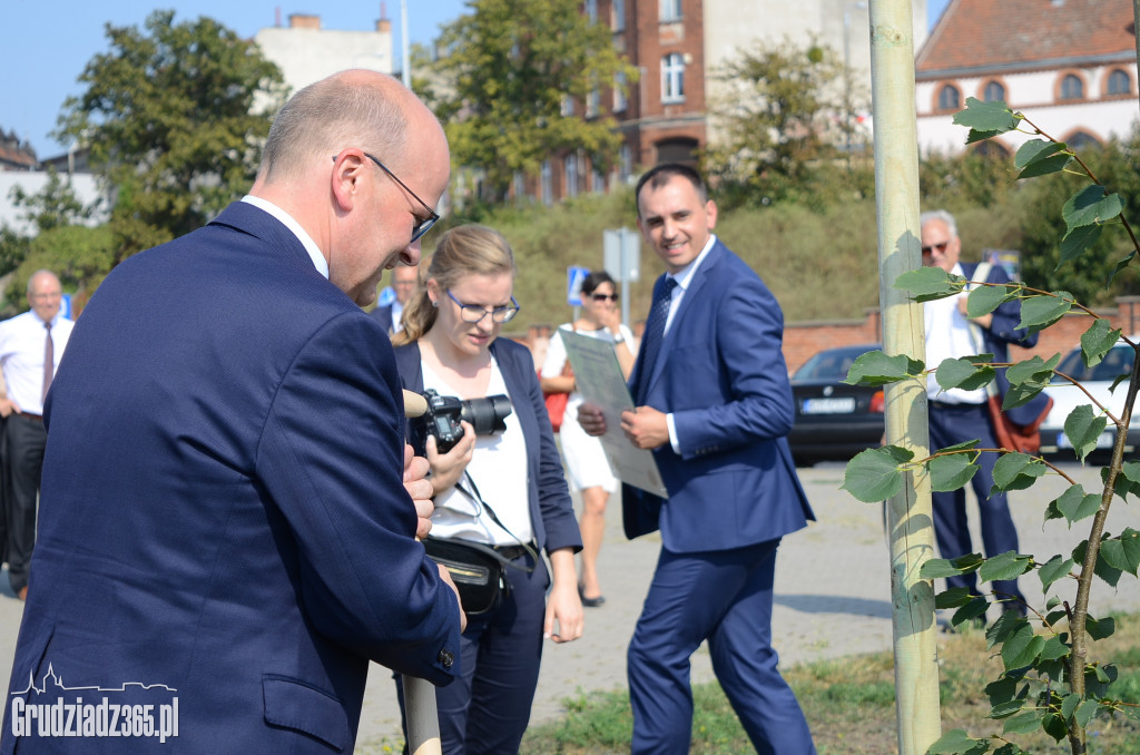 Wielkie sadzenie Drzewek Przyjaźni