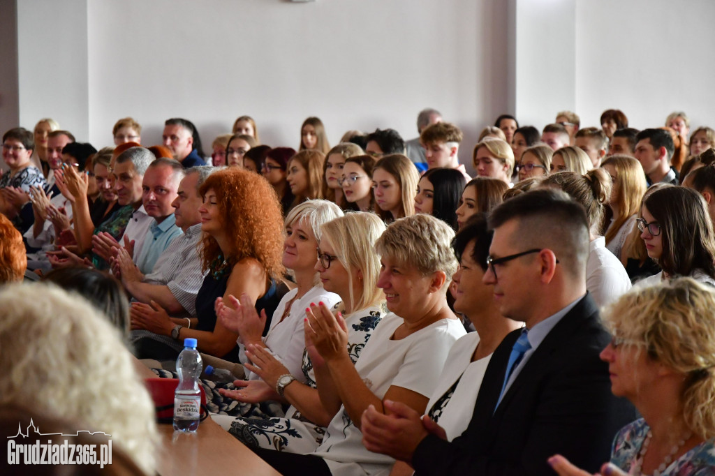 Inauguracja roku szkolnego w 4LO