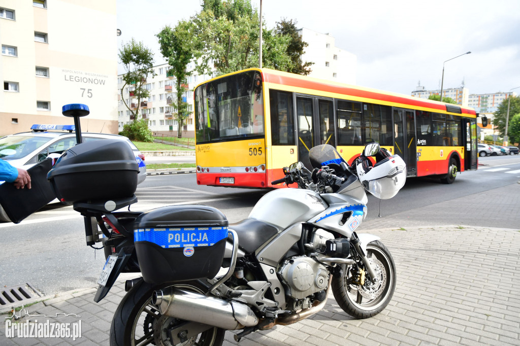 Autobus potrącił dziewczynkę na ul Legionów