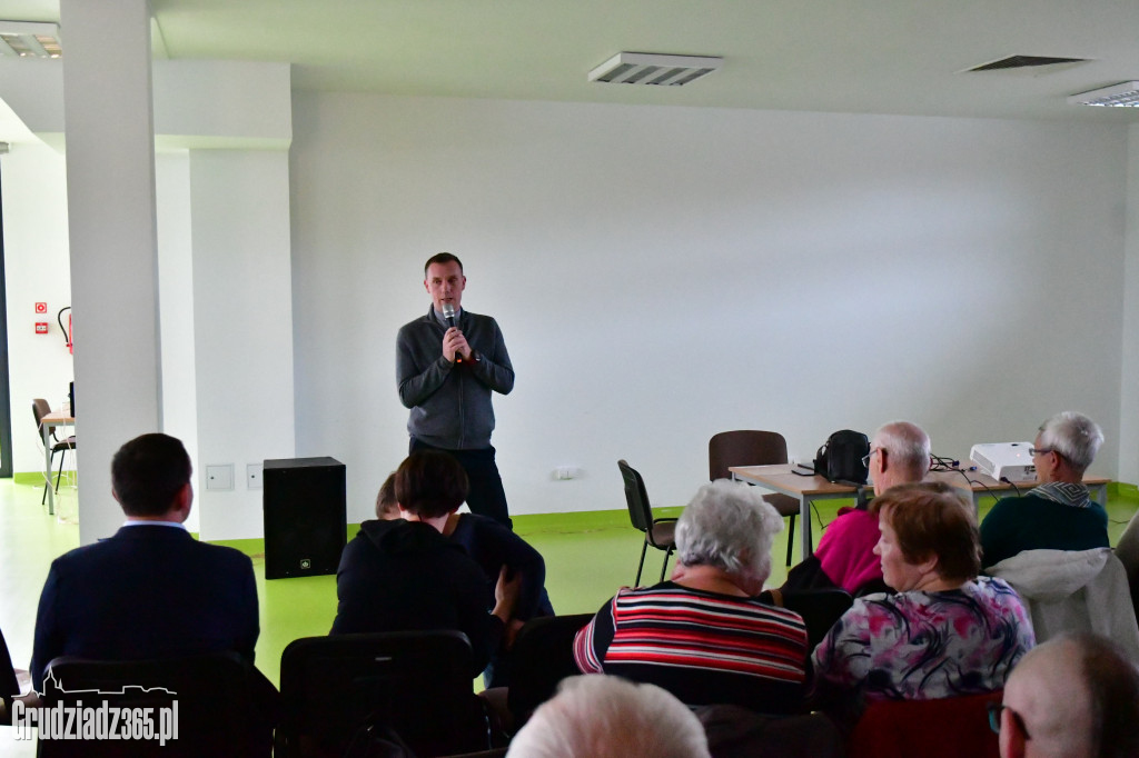 Klub Podróżników z ks. Tomaszem Zmudą-Trzebiatowskim