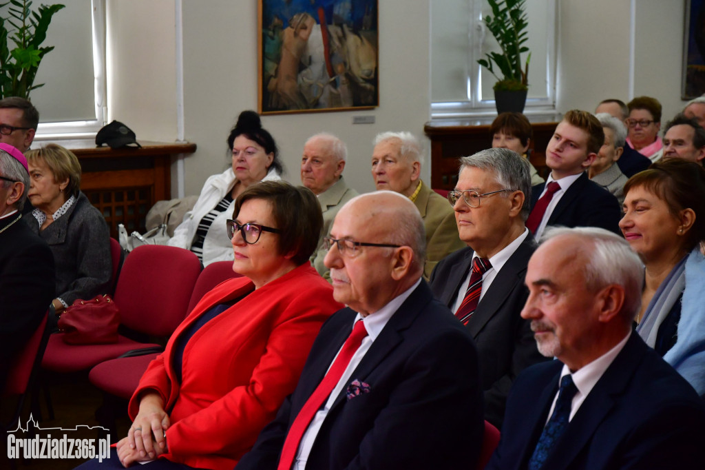Wręczenie nagrody Pasierba- Fotorelacja
