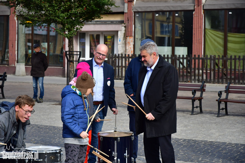 Przegoń przemoc - Podaj dłoń fotorelacja