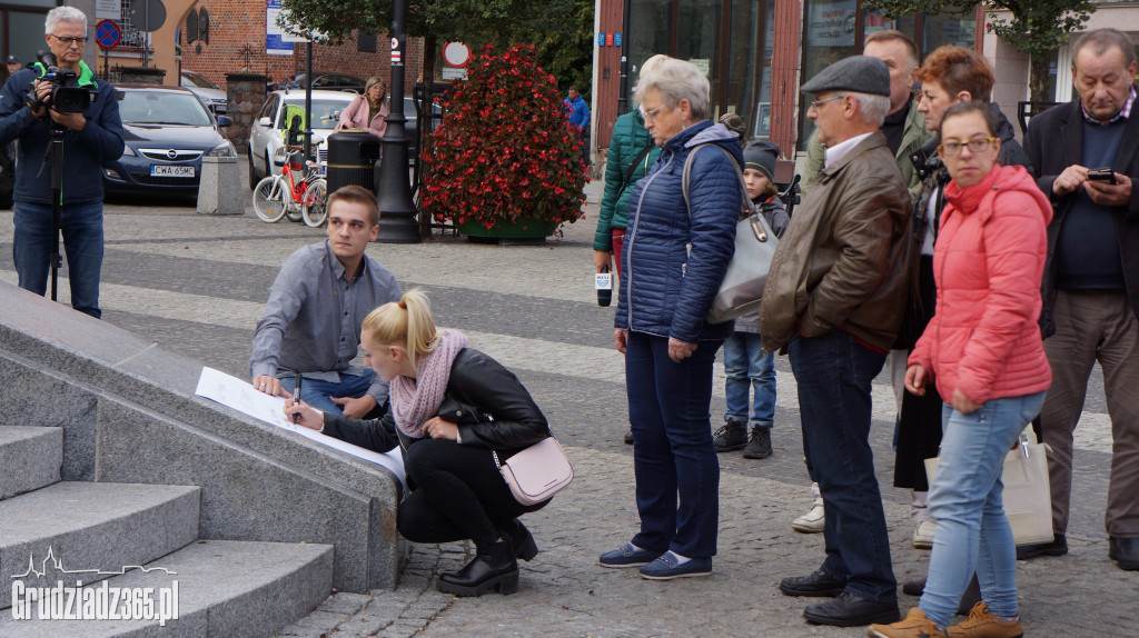 Protest mieszkańców w sprawie szpitala