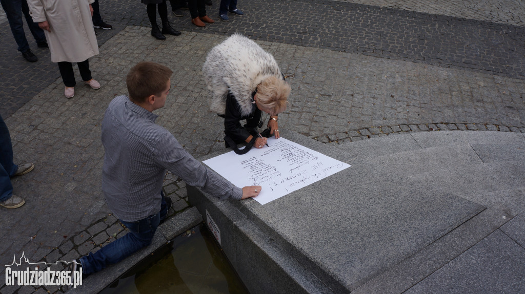 Protest mieszkańców w sprawie szpitala