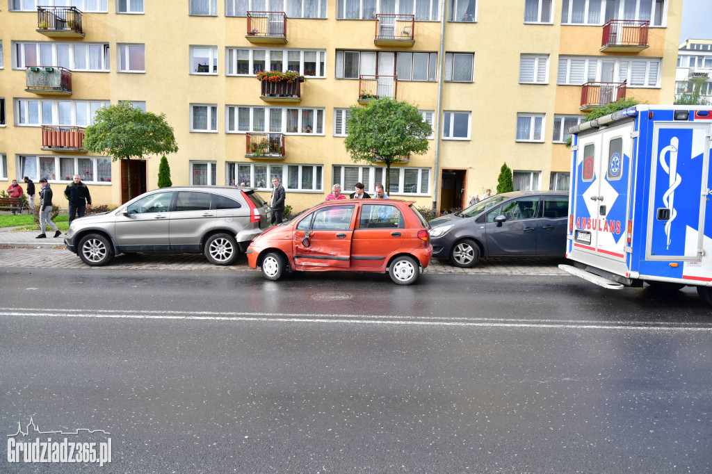 Zdarzenie drogowe na ul Poniatowskiego