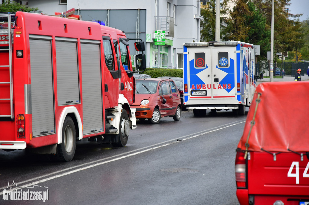 Zdarzenie drogowe na ul Poniatowskiego