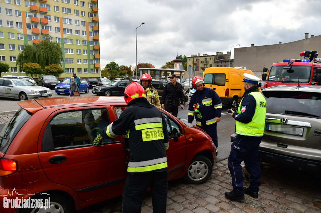 Zdarzenie drogowe na ul Poniatowskiego