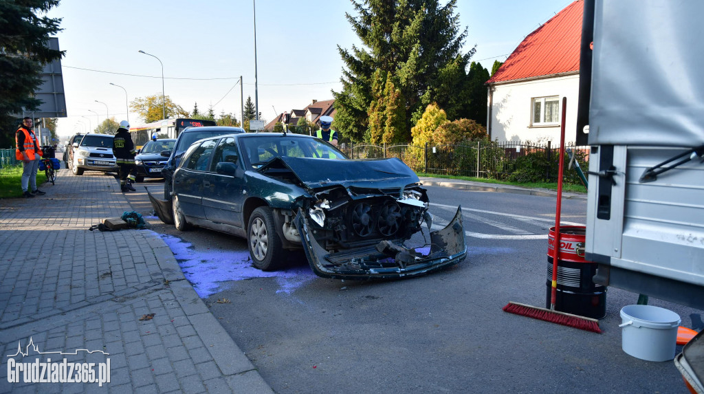 Kolizja na skrzyżowaniu Łyskowskiego z Średnicówką